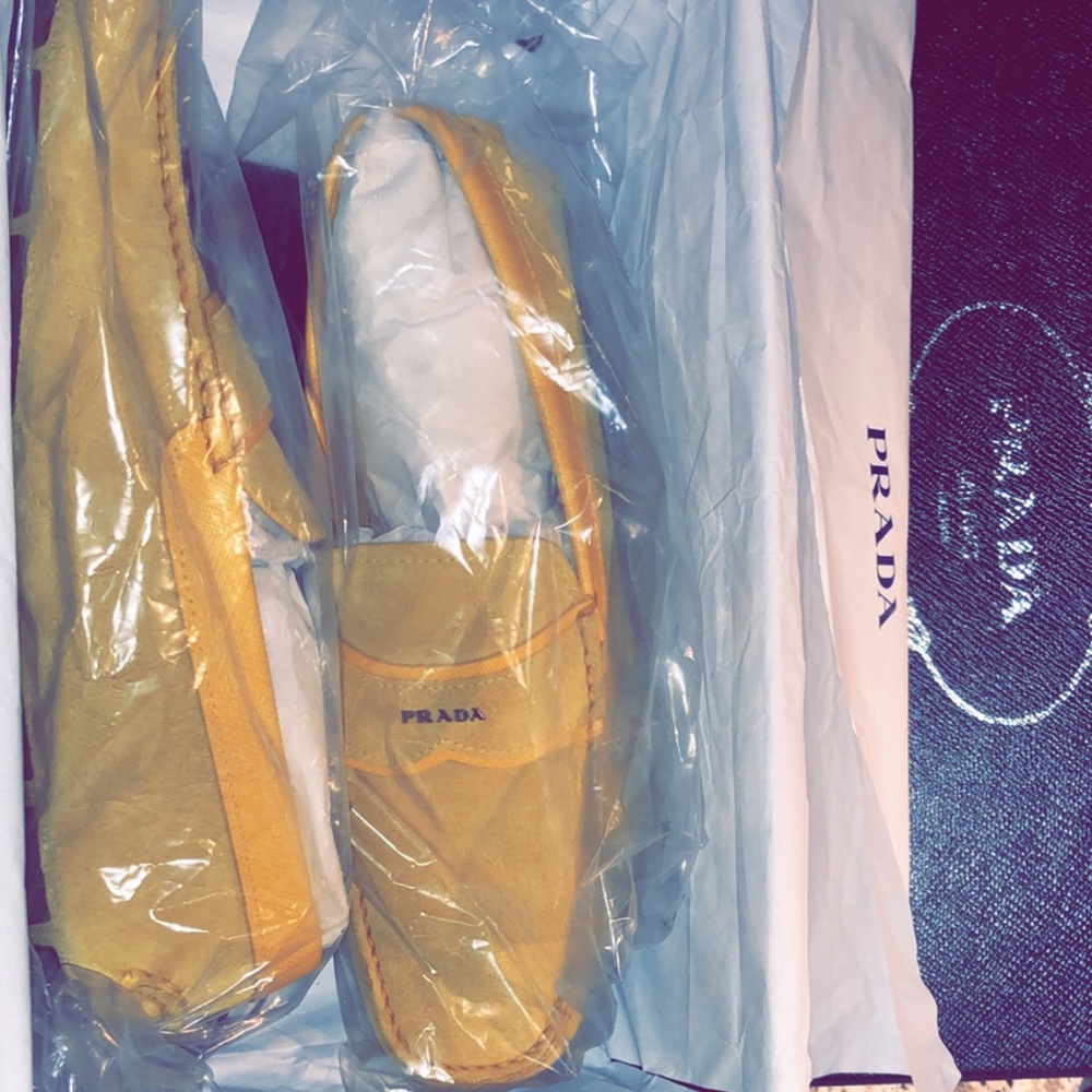 $690 Prada Mimosa Loafers 100% Authentic